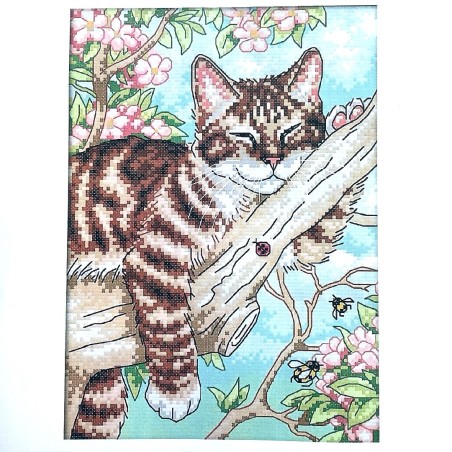 Cross stitch kit "Sleeping Cat in a Tree", 30x130 stitches