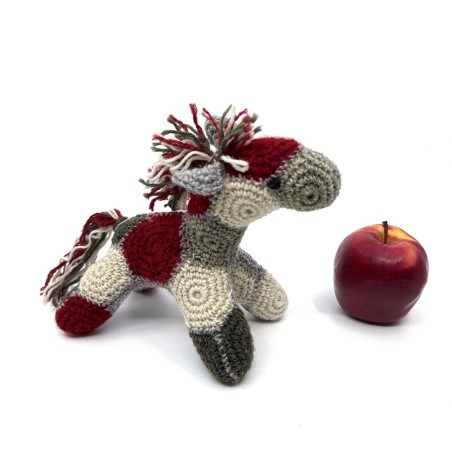 Crochet horse